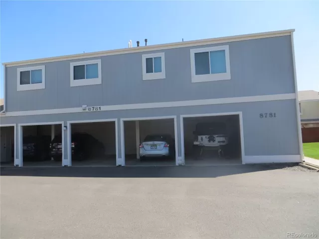 MLS: 4286012 Condo For Sale