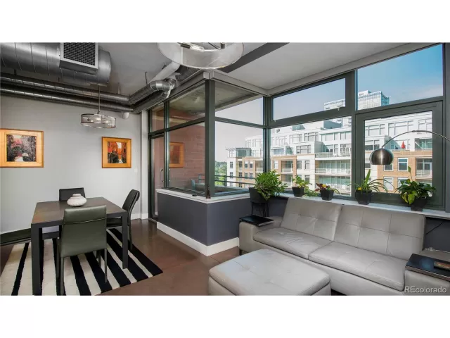 MLS: 4286283 Condo For Sale