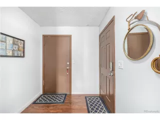 Photo #5: 4290058 Listing