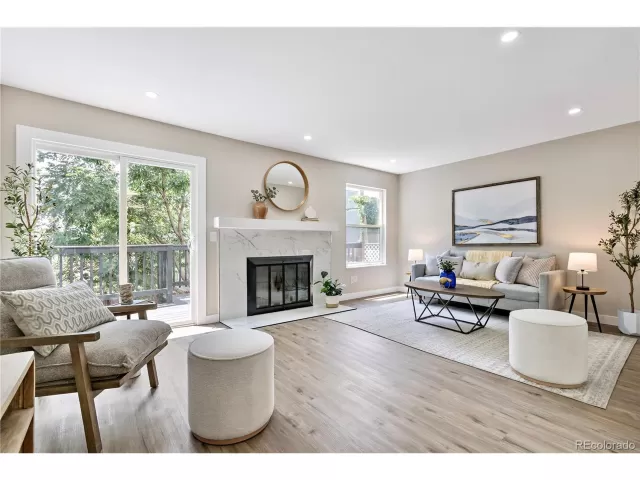 MLS: 4291319 Condo For Sale