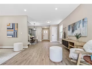 Photo #5: 4291319 Listing