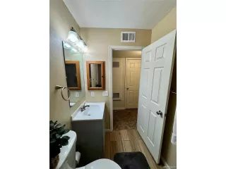 Photo #5: 4291847 Listing 