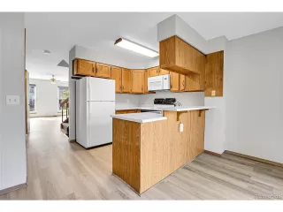 Photo #5: 4292106 Listing