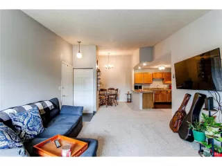 Photo #4: 4293985 Listing