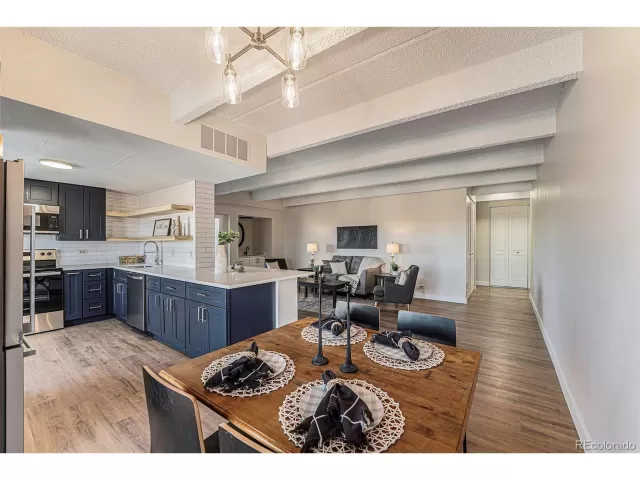 MLS: 4295047 Condo For Sale