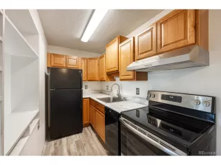 Photo #2: 4298777 Listing