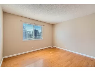 Photo #5: 4300671 Listing 