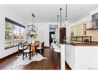 Photo #4: 4300677 Listing 