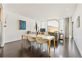 Photo #4: 4300846 Listing