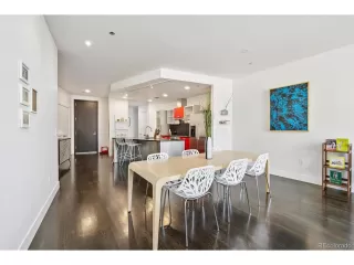 Photo #5: 4300846 Listing