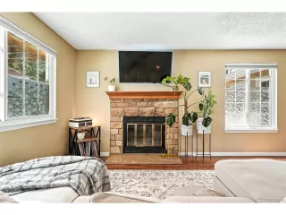 Photo #5: 4301870 Listing 