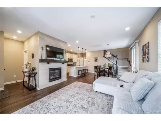 Photo #4: 4302966 Listing