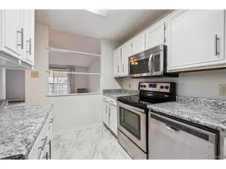 Photo #3: 4303306 Listing