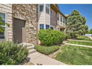 Photo #2: 4306405 Listing