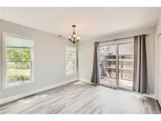 Photo #6: 4306405 Listing