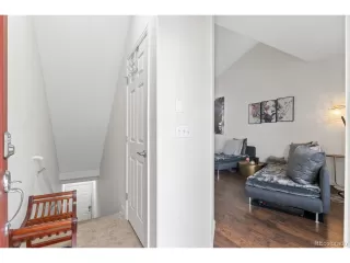 Photo #4: 4308119 Listing 