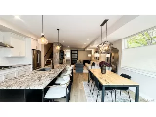 Photo #3: 4309533 Listing