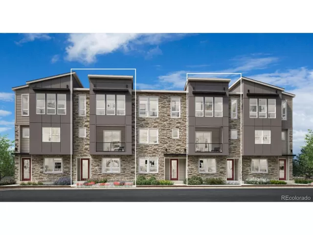 MLS: 4309781 Condo For Sale