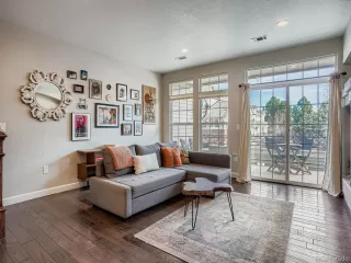 Photo #3: 4312409 Listing 