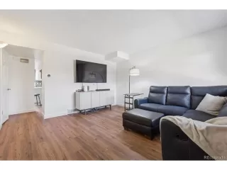 Photo #3: 4313136 Listing 