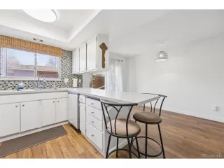 Photo #6: 4313136 Listing 