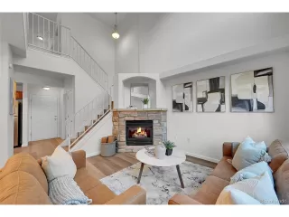 Photo #6: 4313505 Listing