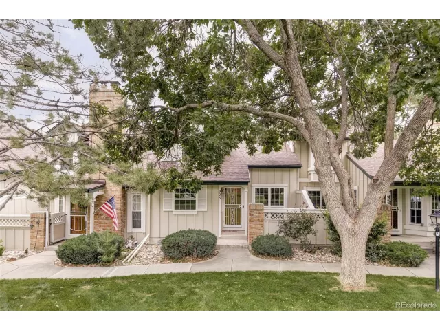 MLS: 4314186 Condo For Sale