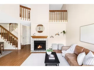 Photo #3: 4314186 Listing
