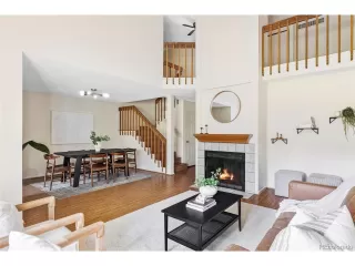 Photo #5: 4314186 Listing