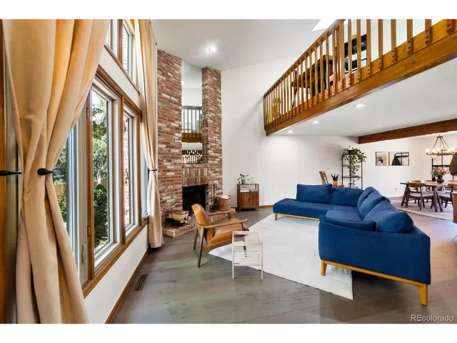 MLS: 4314477 Condo For Sale