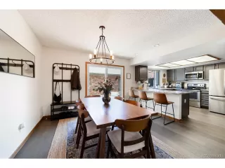 Photo #6: 4314477 Listing