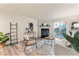 Photo #2: 4319908 Listing