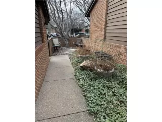 Photo #2: 4320811 Listing