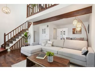 Photo #5: 4321446 Listing