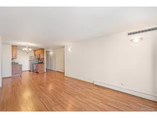 Photo #5: 4324755 Listing