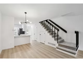 Photo #4: 4325624 Listing 