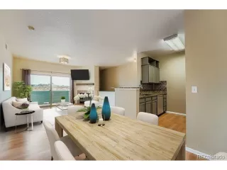 Photo #2: 4325794 Listing