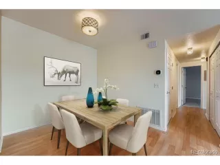 Photo #4: 4325794 Listing