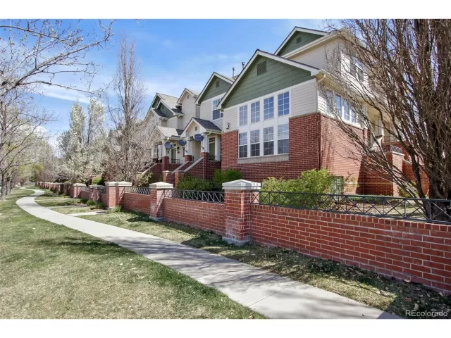 MLS: 4325939 Condo For Sale