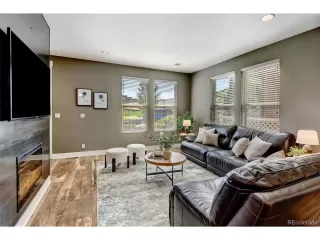 Photo #4: 4326158 Listing