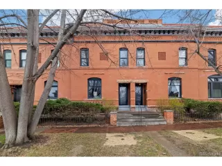 Photo #3: 4327843 Listing