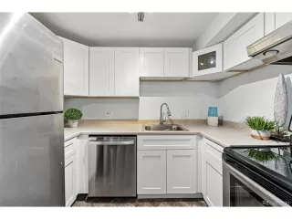 Photo #6: 4328657 Listing