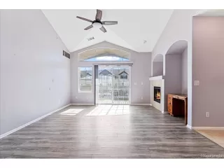 Photo #3: 4329547 Listing