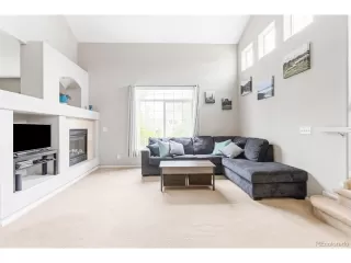 Photo #2: 4330559 Listing 