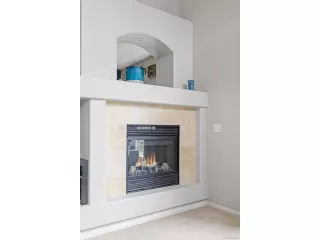 Photo #5: 4330559 Listing 