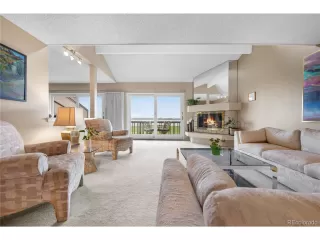 Photo #2: 4331402 Listing 