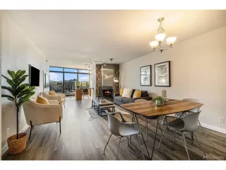 Photo #5: 4333491 Listing