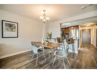 Photo #6: 4333491 Listing