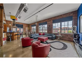 Photo #4: 4333927 Listing