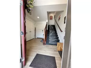 Photo #3: 4334311 Listing 